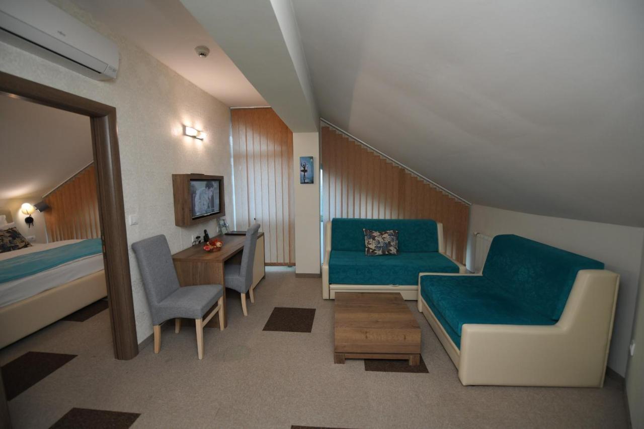 Hotel Kole Čačak المظهر الخارجي الصورة