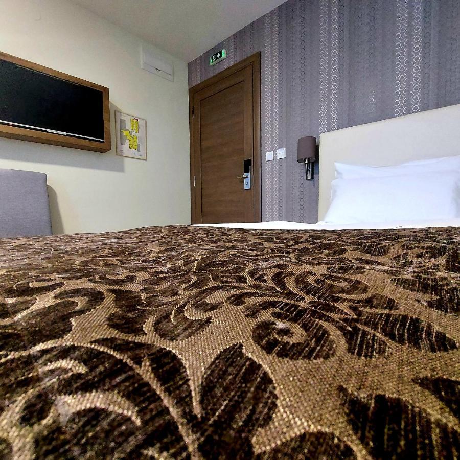 Hotel Kole Čačak المظهر الخارجي الصورة