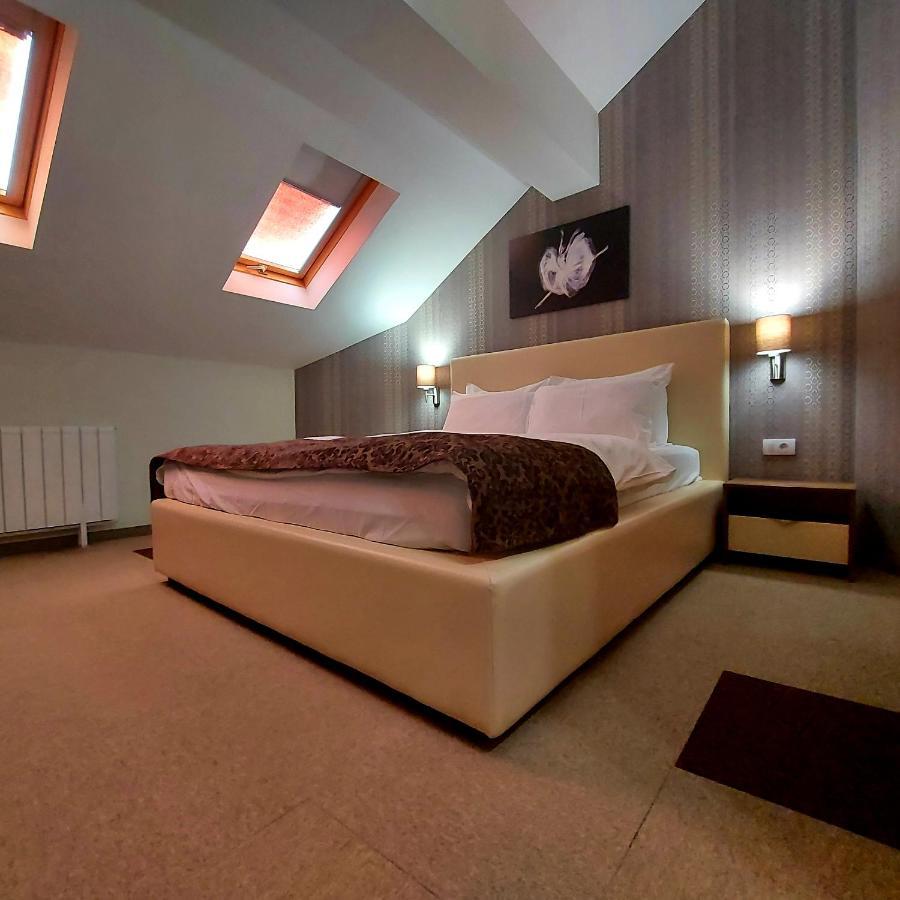 Hotel Kole Čačak المظهر الخارجي الصورة