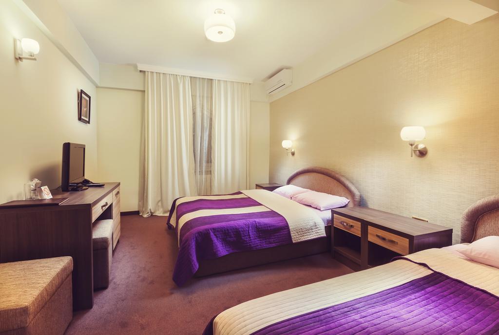 Hotel Kole Čačak الغرفة الصورة